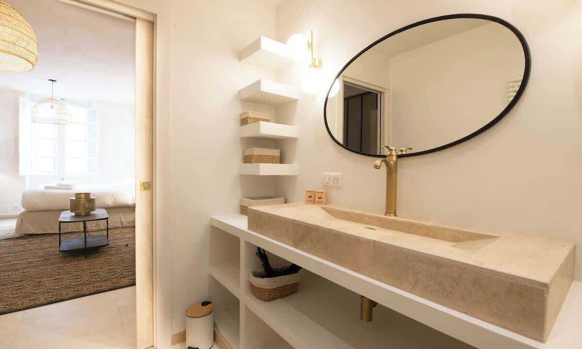 Photo of Bathroom in Saint-Tropez City Centre