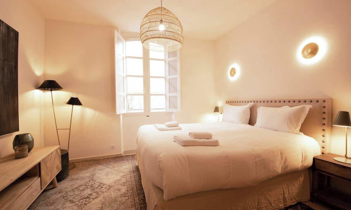 Photo of Bedroom in Saint-Tropez City Centre