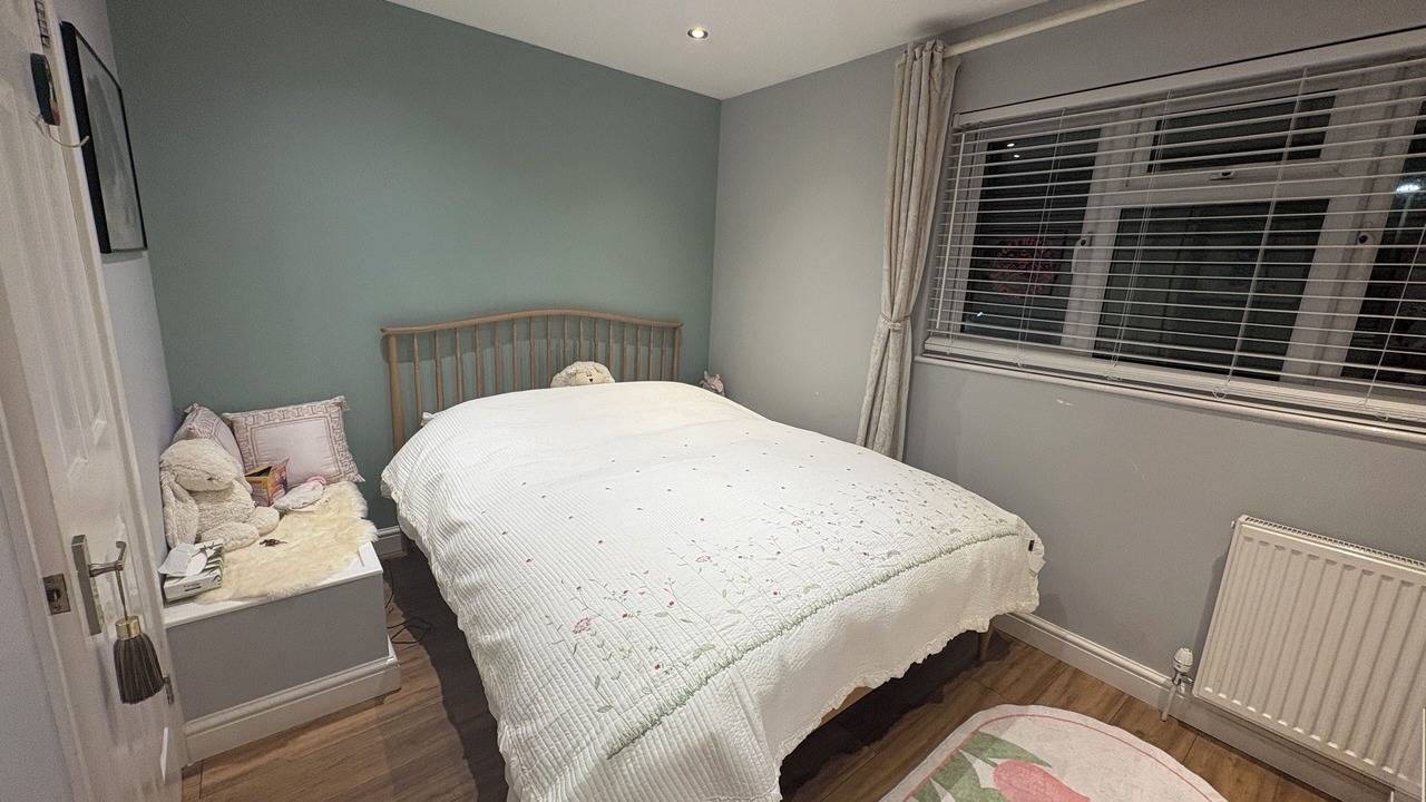 Photo of Bedroom in Elmers End