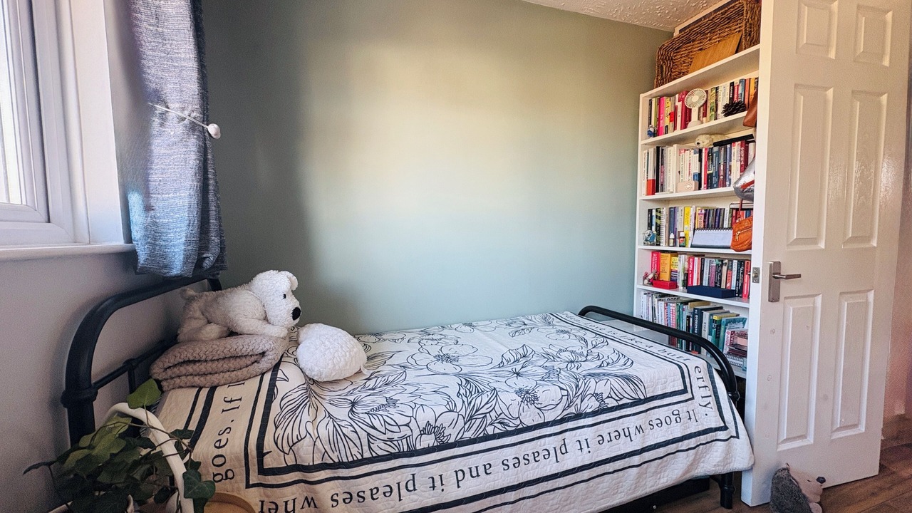 Photo of Bedroom in Elmers End