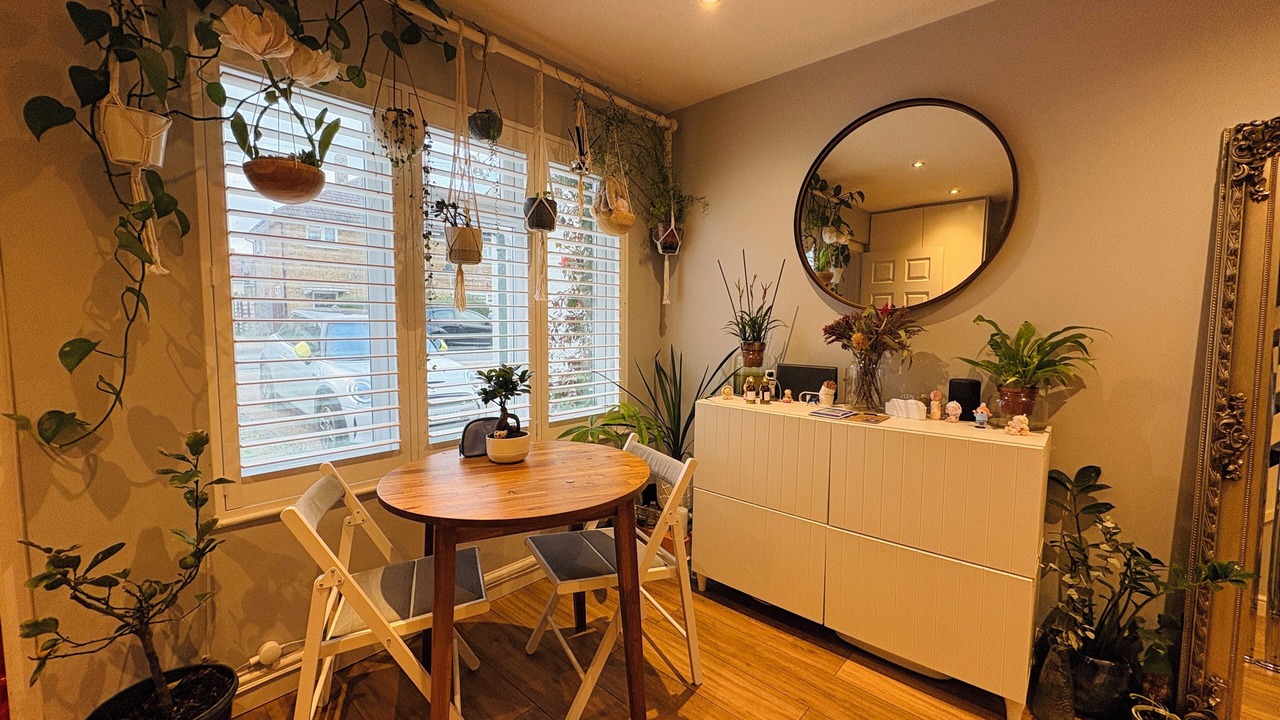 Photo of Others in Elmers End