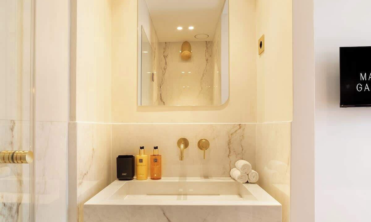 Photo of Bathroom in Madeleine