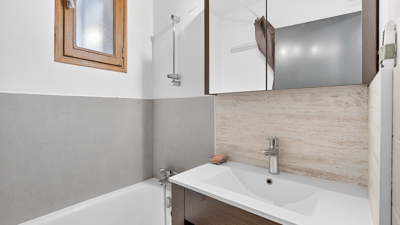 Photo of Bathroom in Saint-Michel-de-Chaillol