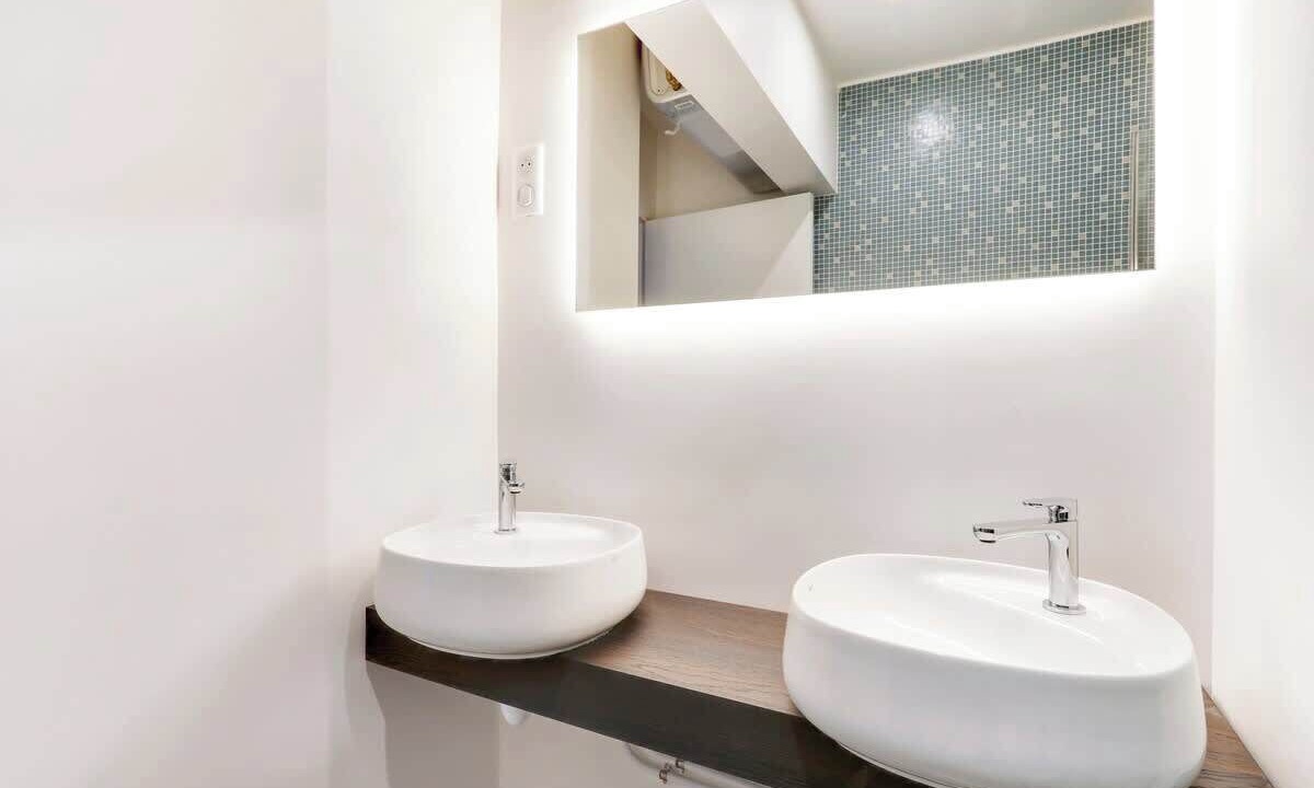Photo of Bathroom in Quartier de la Chapelle