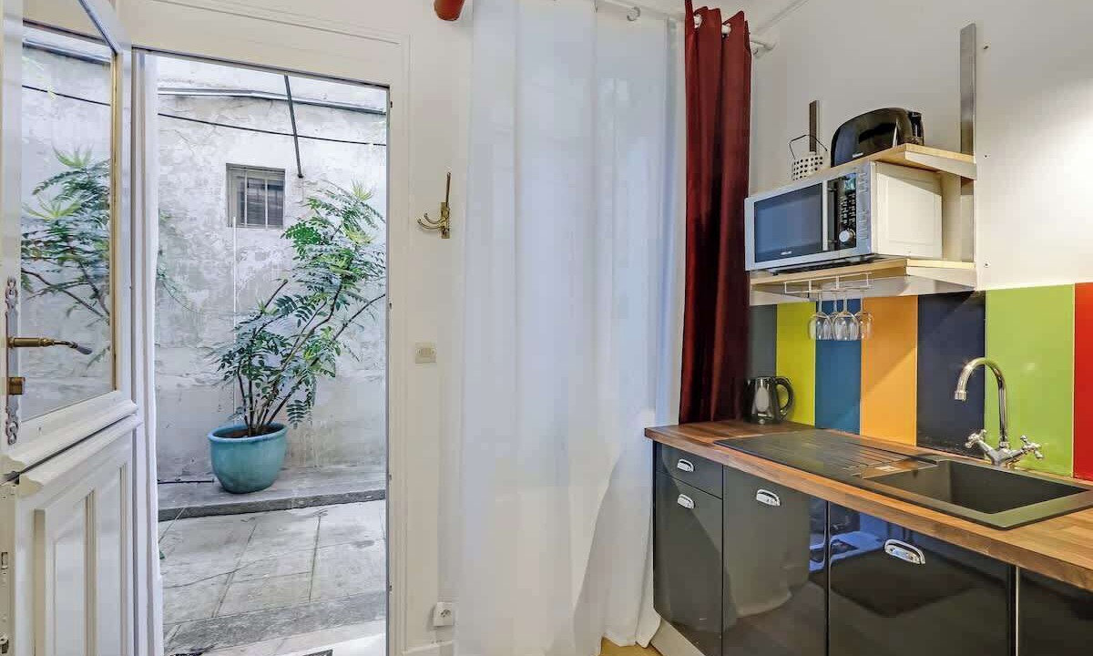 Photo of Kitchen in Notre-Dame-des-Champs