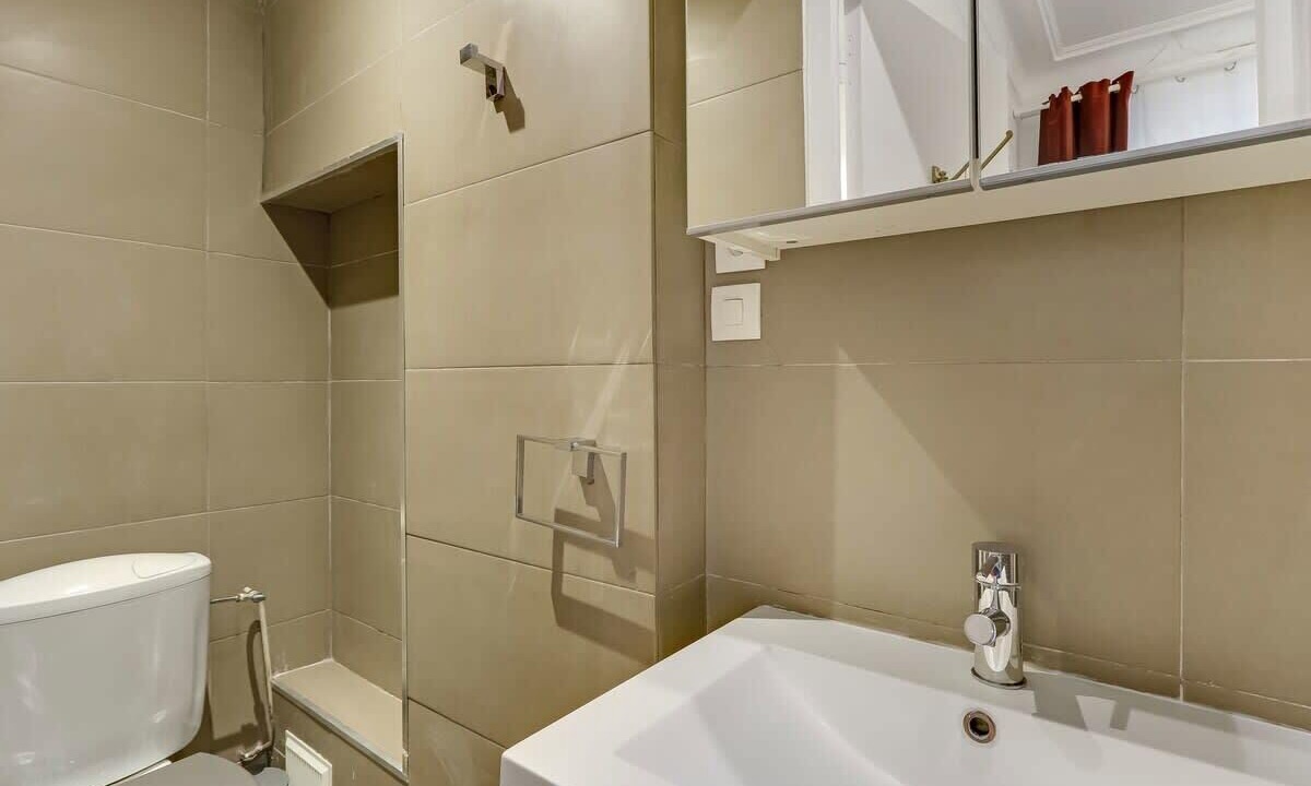 Photo of Bathroom in Notre-Dame-des-Champs