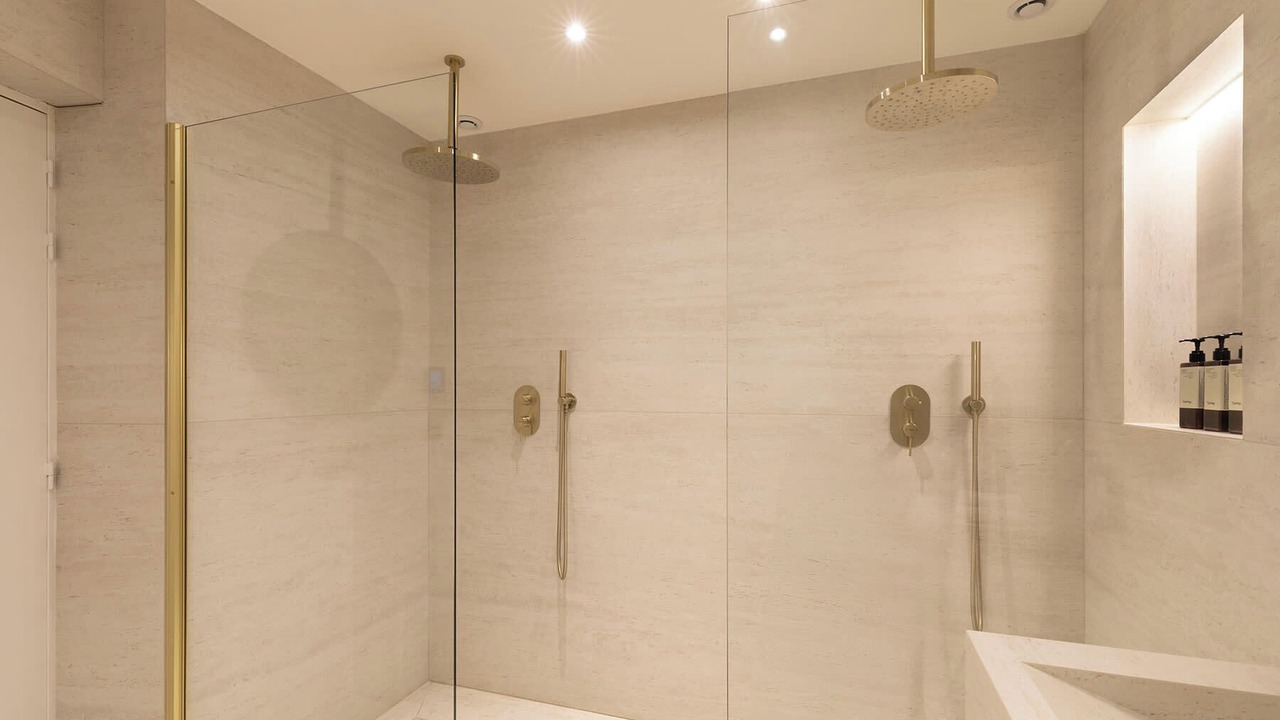 Photo of Bathroom in Madeleine