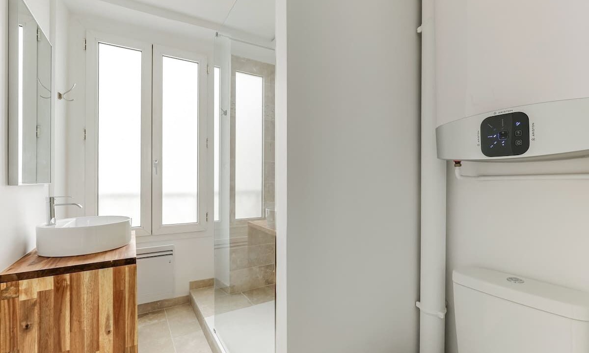 Photo of Bathroom in Charonne