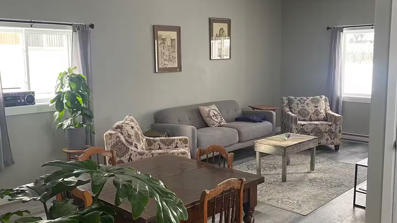 Photo of Livingroom in Belmont