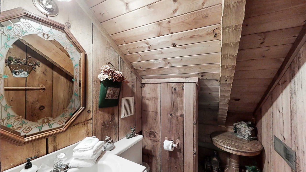 Photo of Bathroom in Smoky Mountains