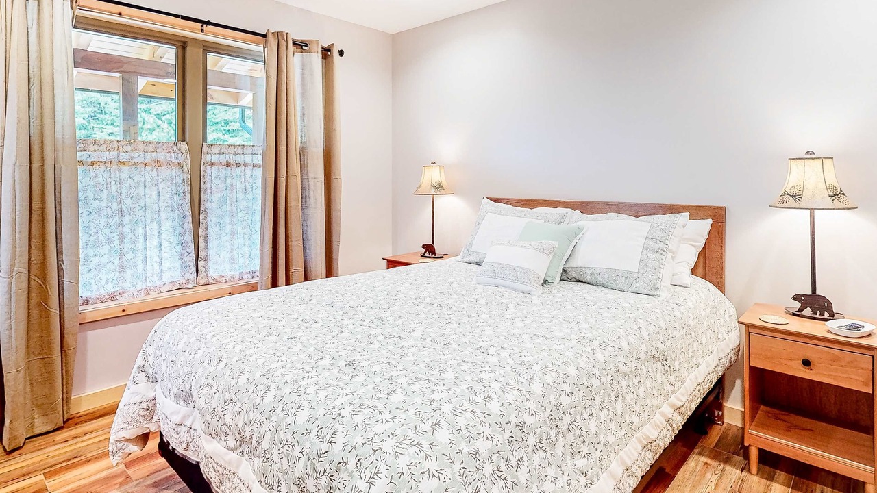 Photo of Bedroom in Townsend