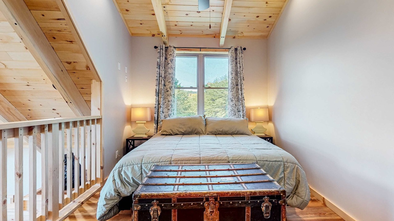 Photo of Bedroom in Townsend