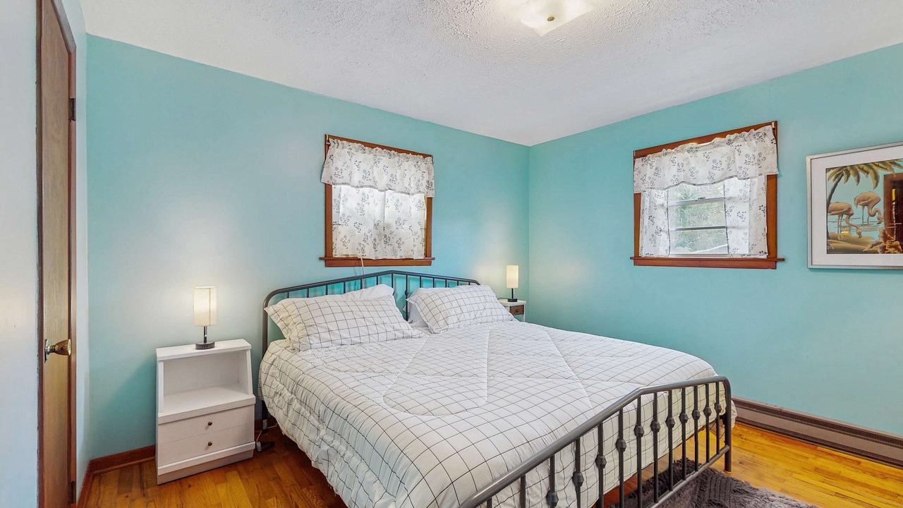 Photo of Bedroom in Lone Mountain