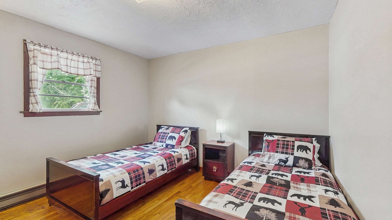 Photo of Bedroom in Lone Mountain
