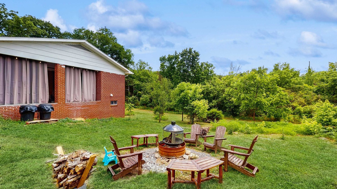 Photo of Outdoor in Lone Mountain