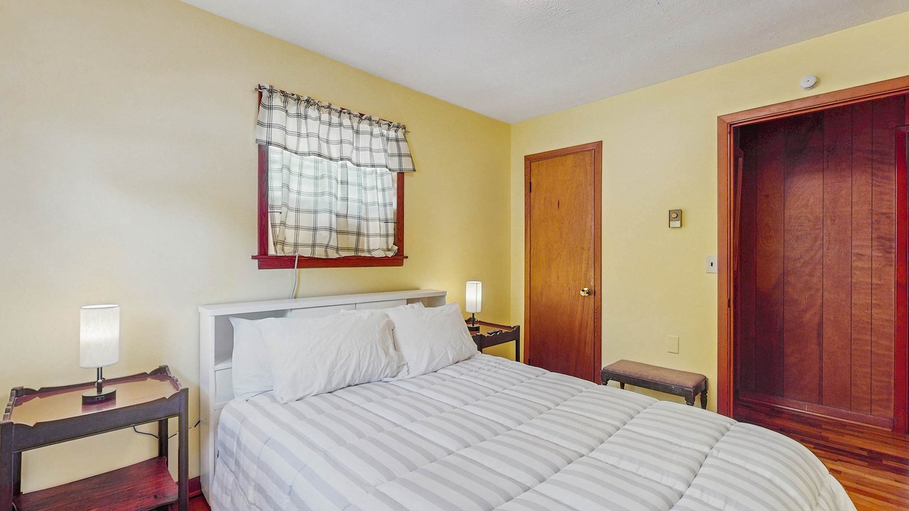 Photo of Bedroom in Lone Mountain