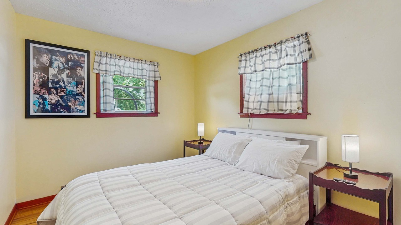Photo of Bedroom in Lone Mountain