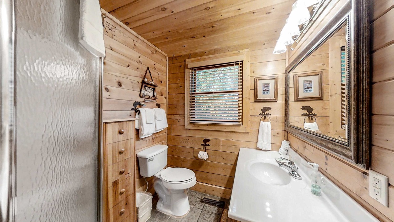Photo of Bathroom in Sevierville