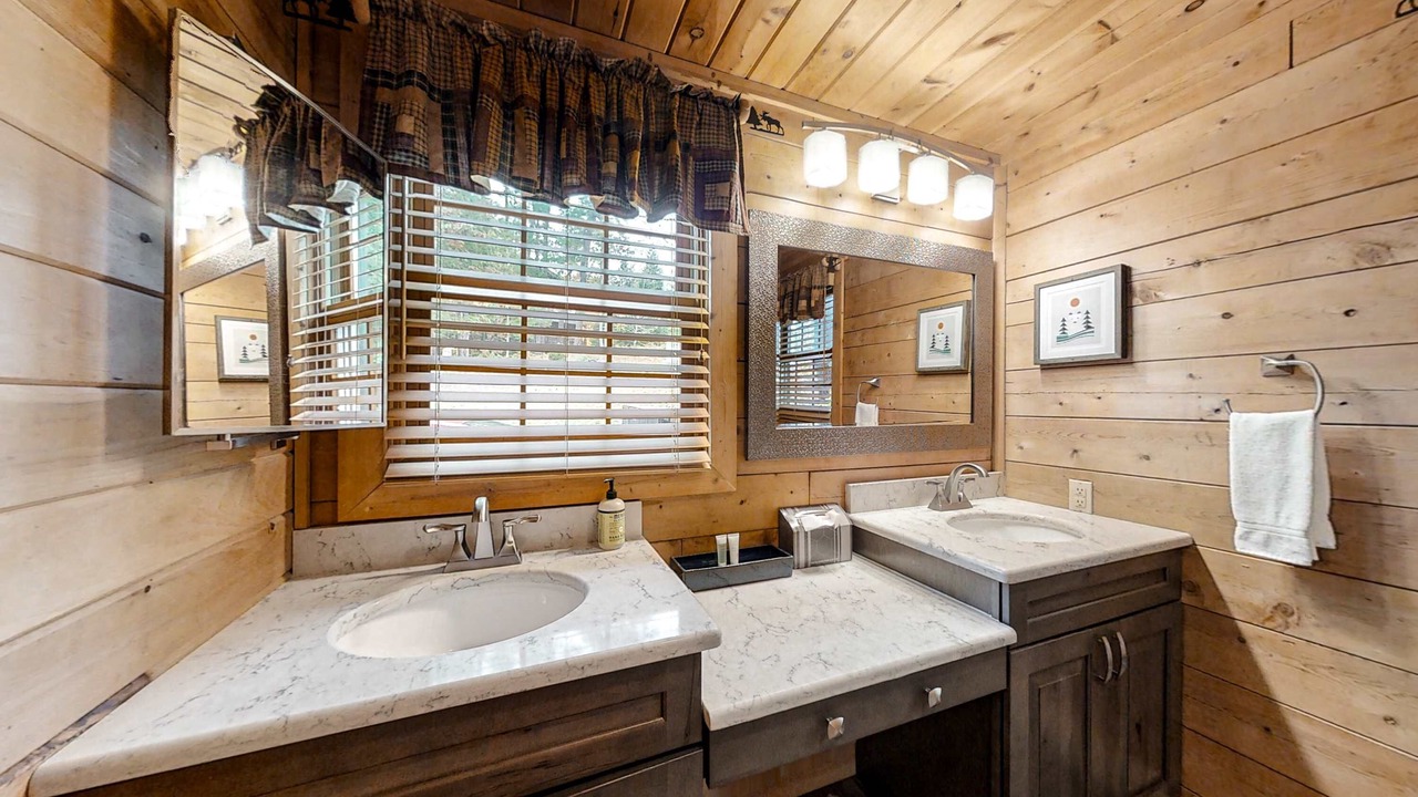 Photo of Bathroom in Sevierville