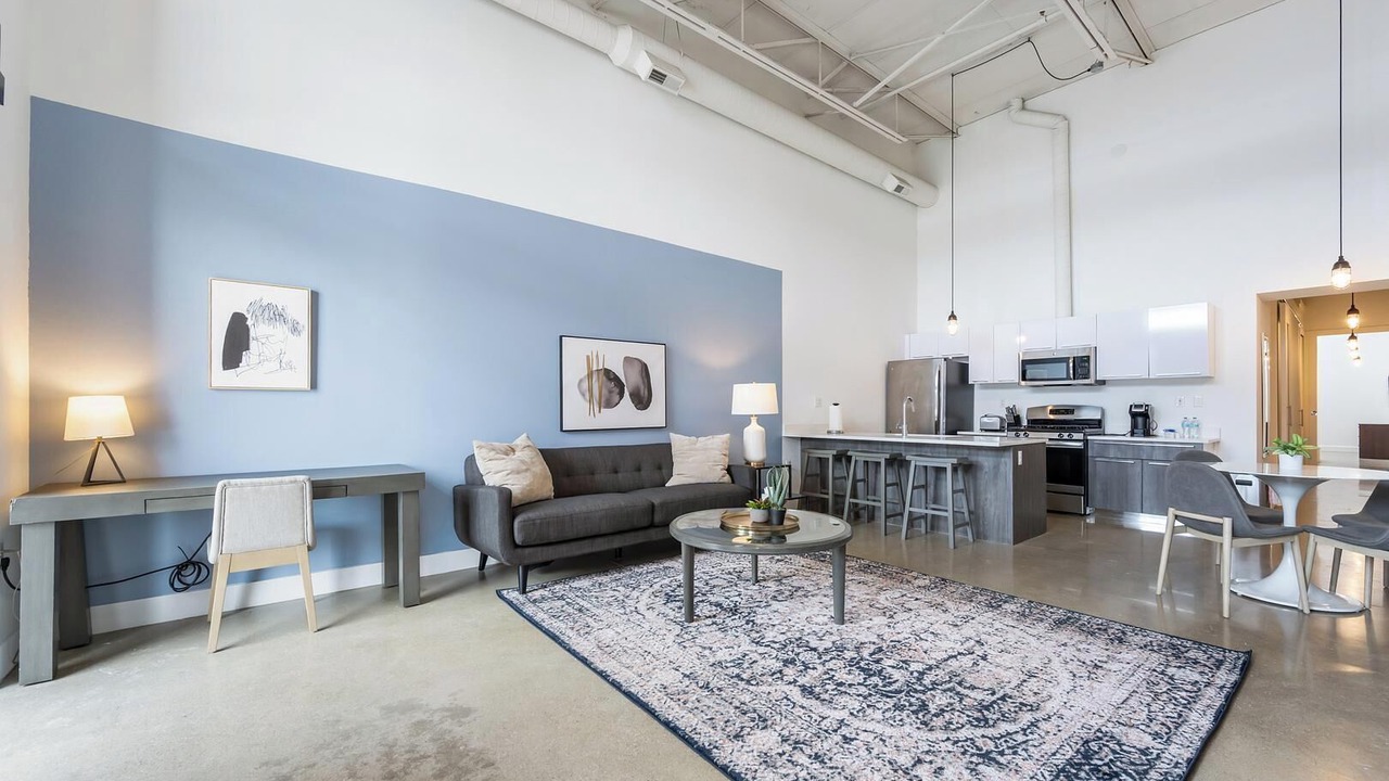 Photo of Livingroom in Royal Oak