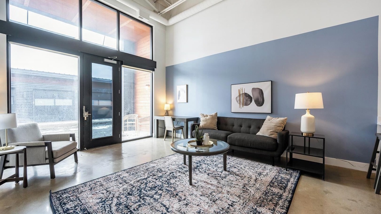 Photo of Livingroom in Royal Oak