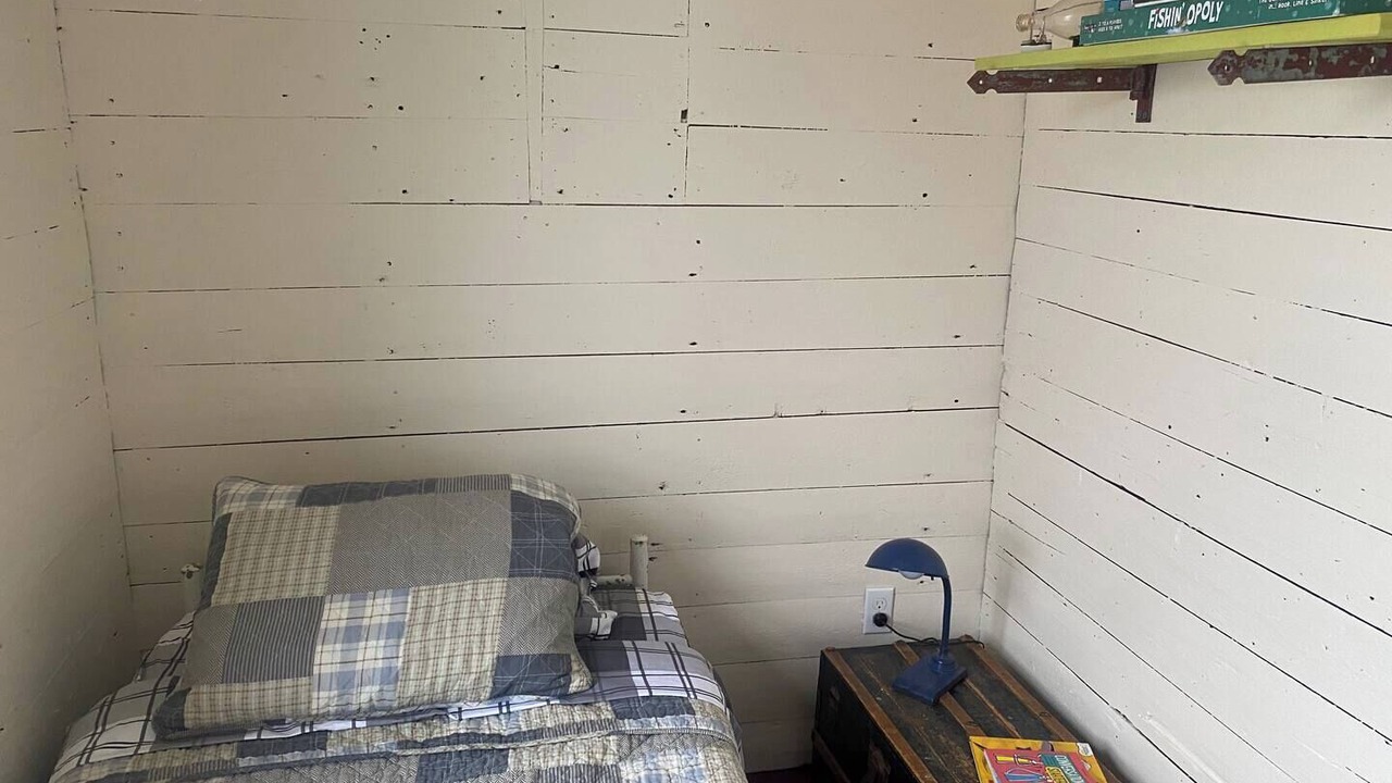 Photo of Bedroom in Newfoundland