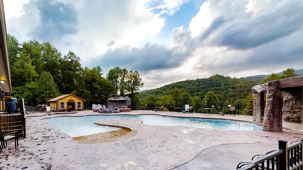 Photo of Outdoor in White Oak Lodge