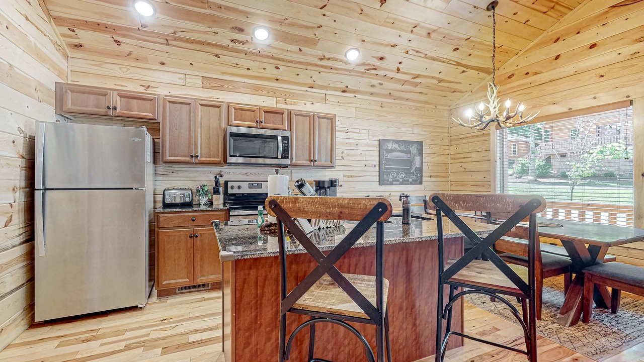 Photo of Kitchen in White Oak Lodge