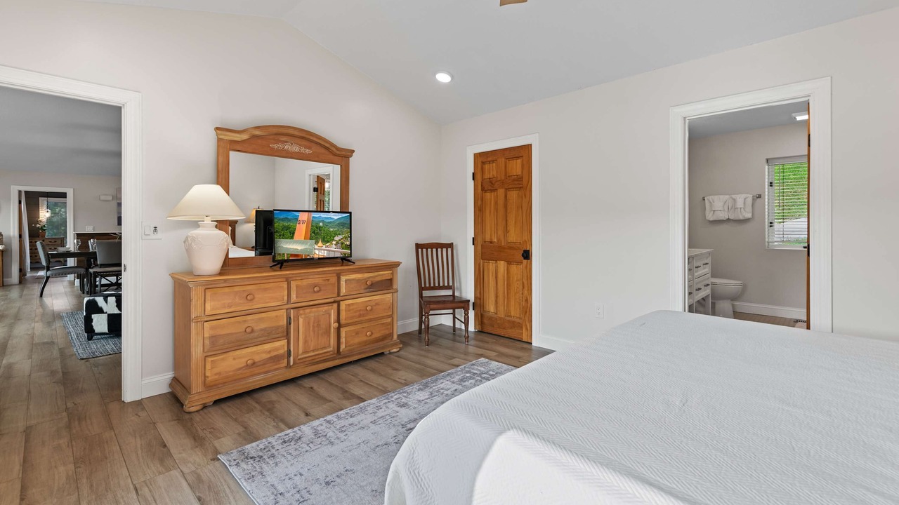 Photo of Bedroom in La Follette