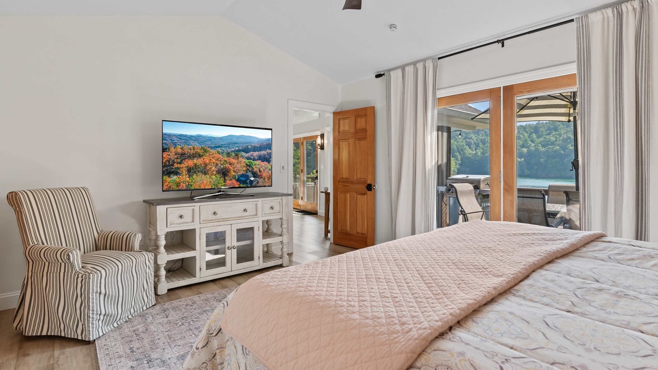 Photo of Bedroom in La Follette