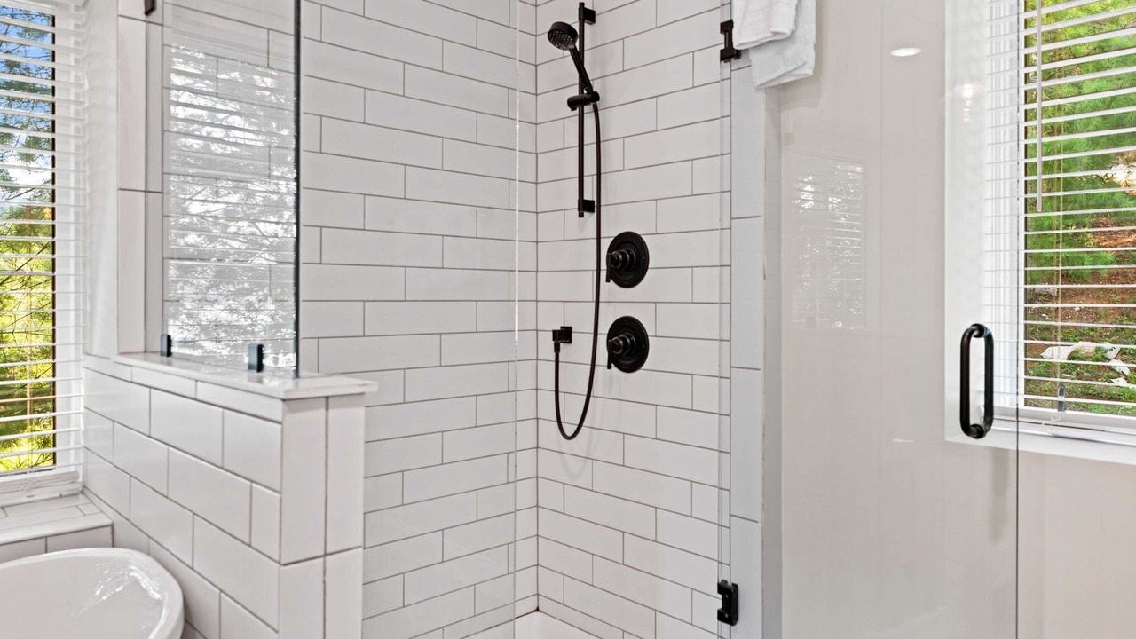 Photo of Bathroom in La Follette