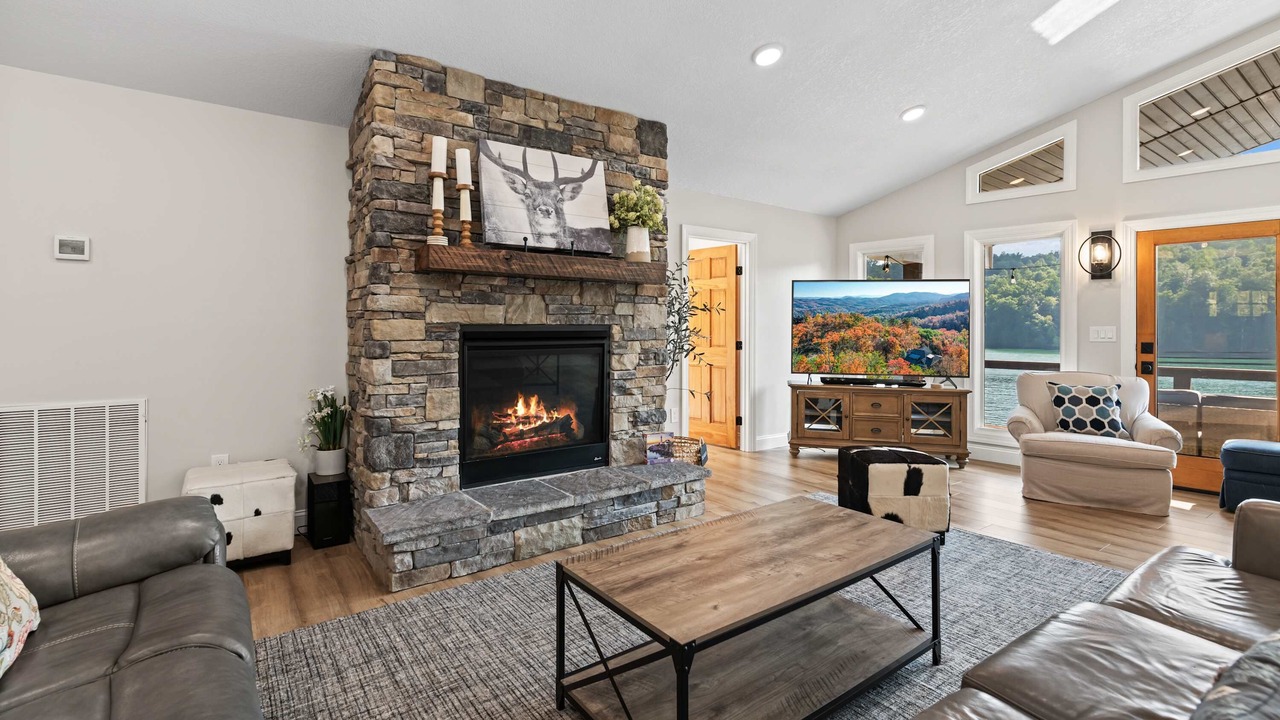 Photo of Livingroom in La Follette