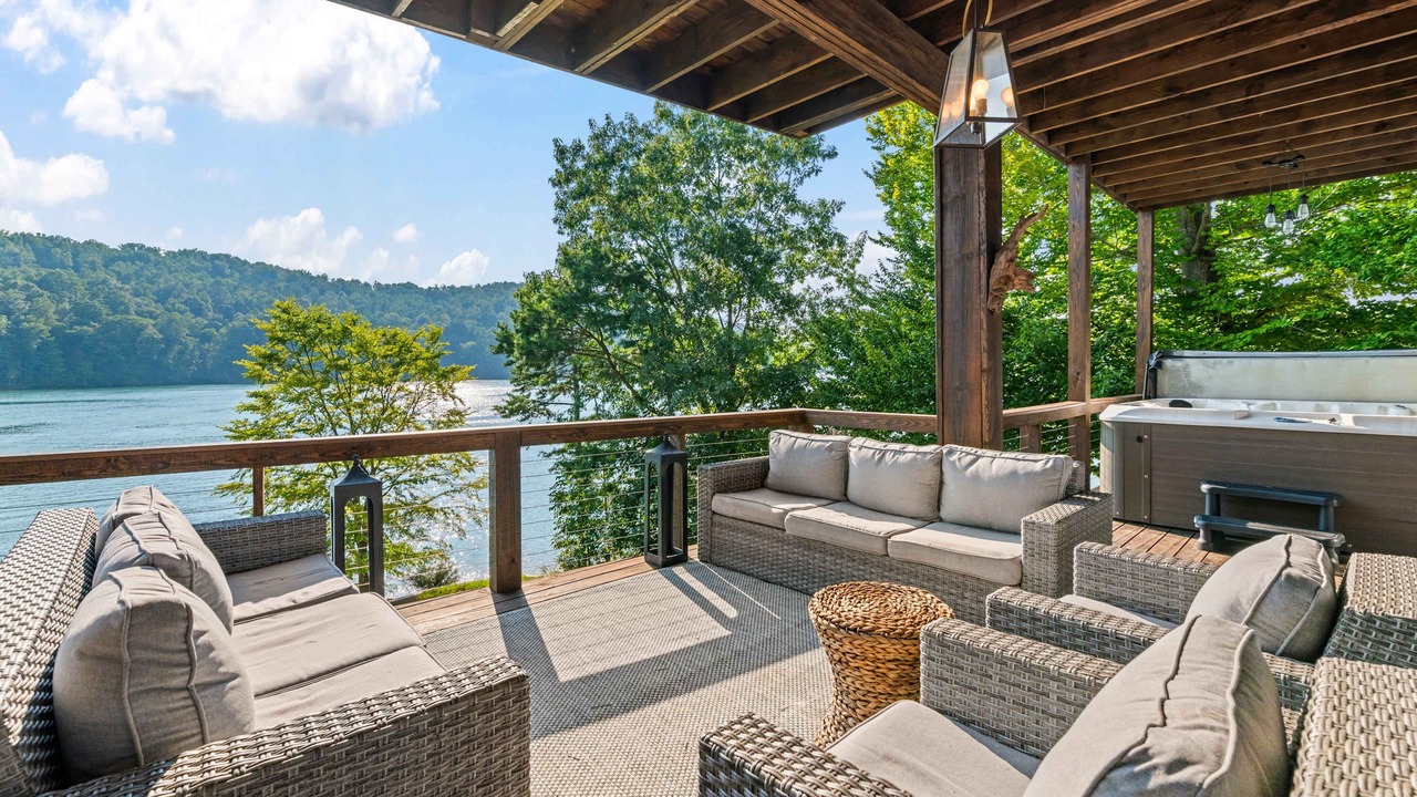 Photo of Patio Balcony in La Follette