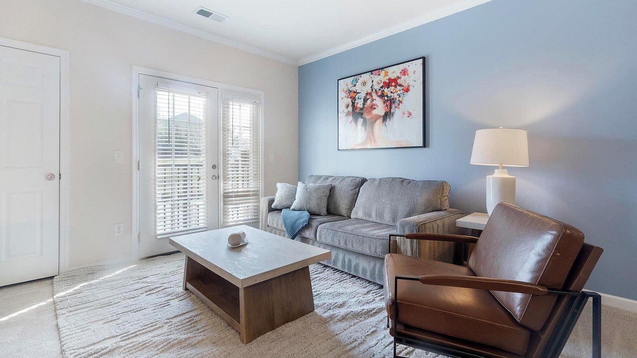 Photo of Livingroom in Hillsborough
