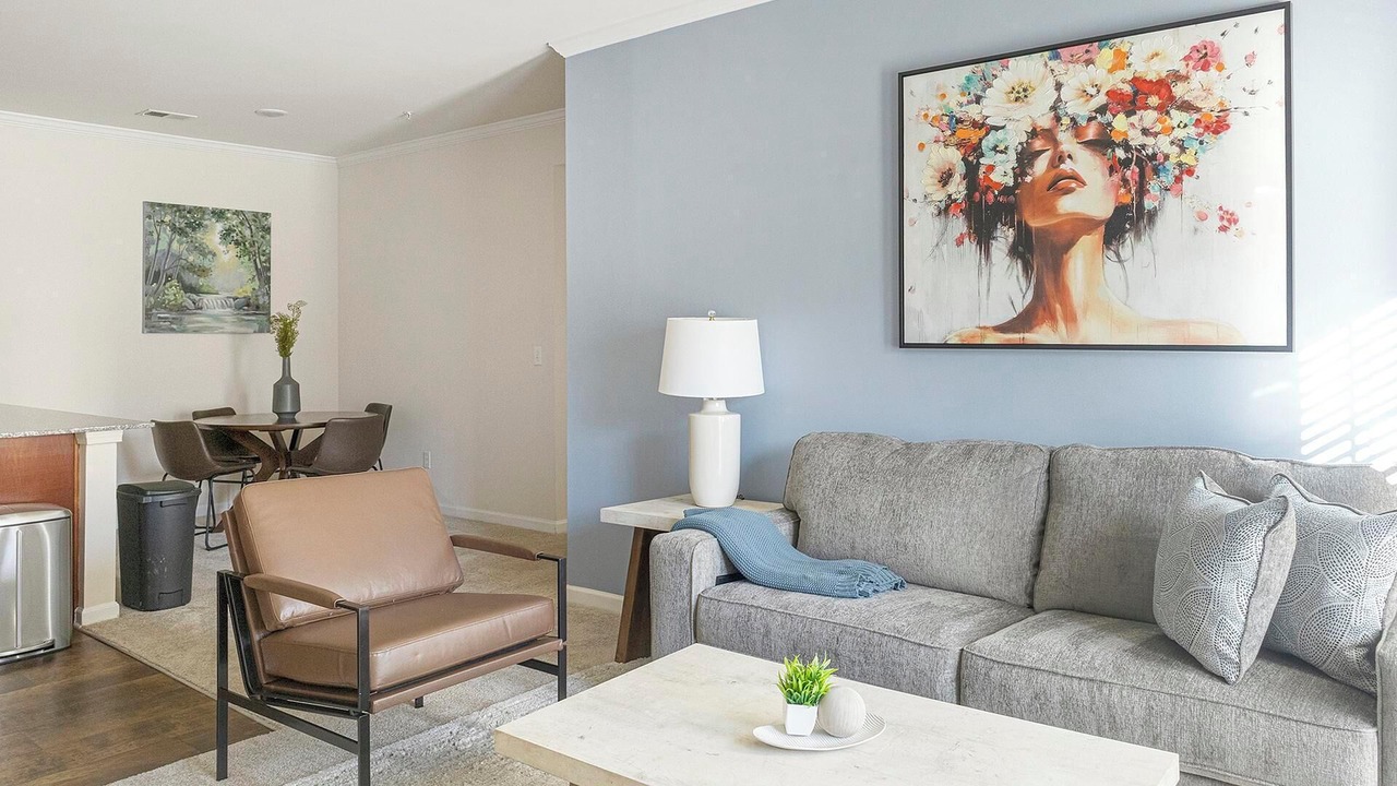 Photo of Livingroom in Hillsborough