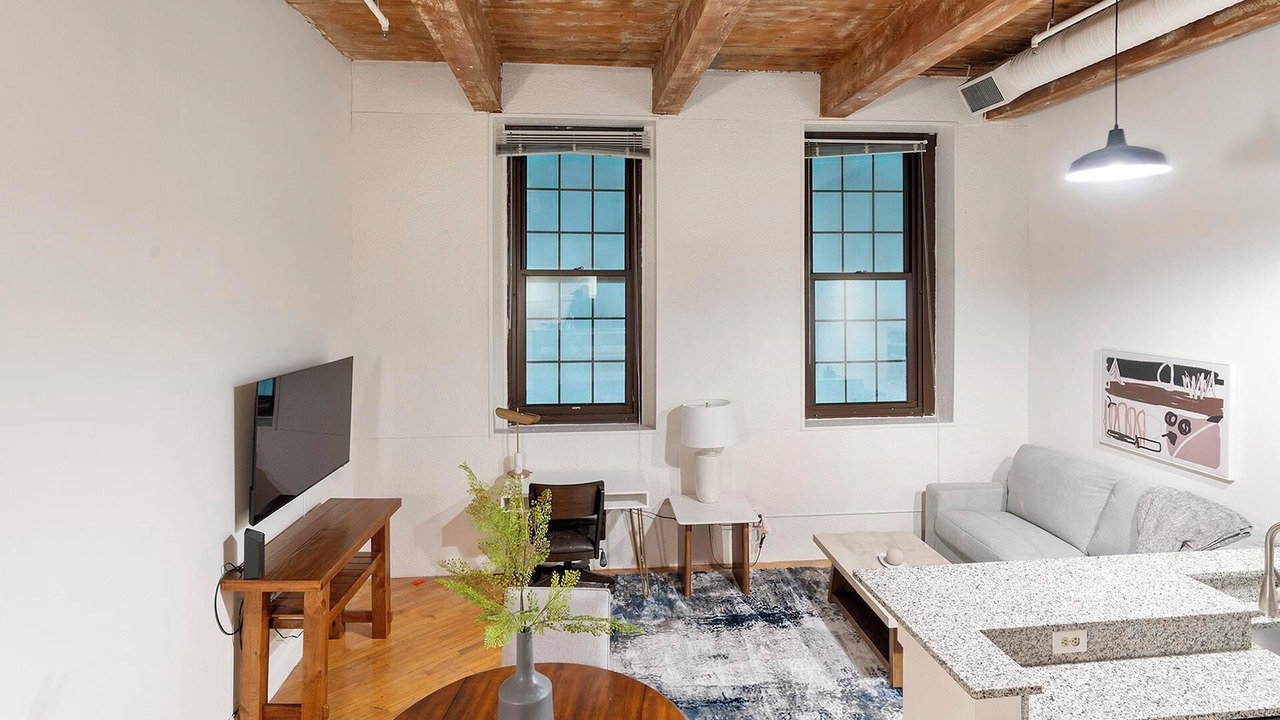 Photo of Livingroom in Downtown Baltimore