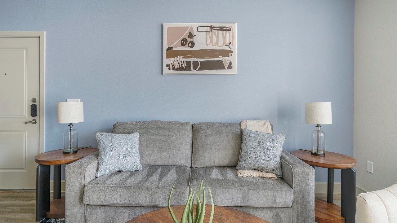 Photo of Livingroom in Spring