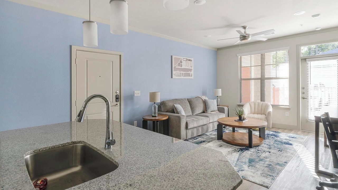 Photo of Livingroom in Spring