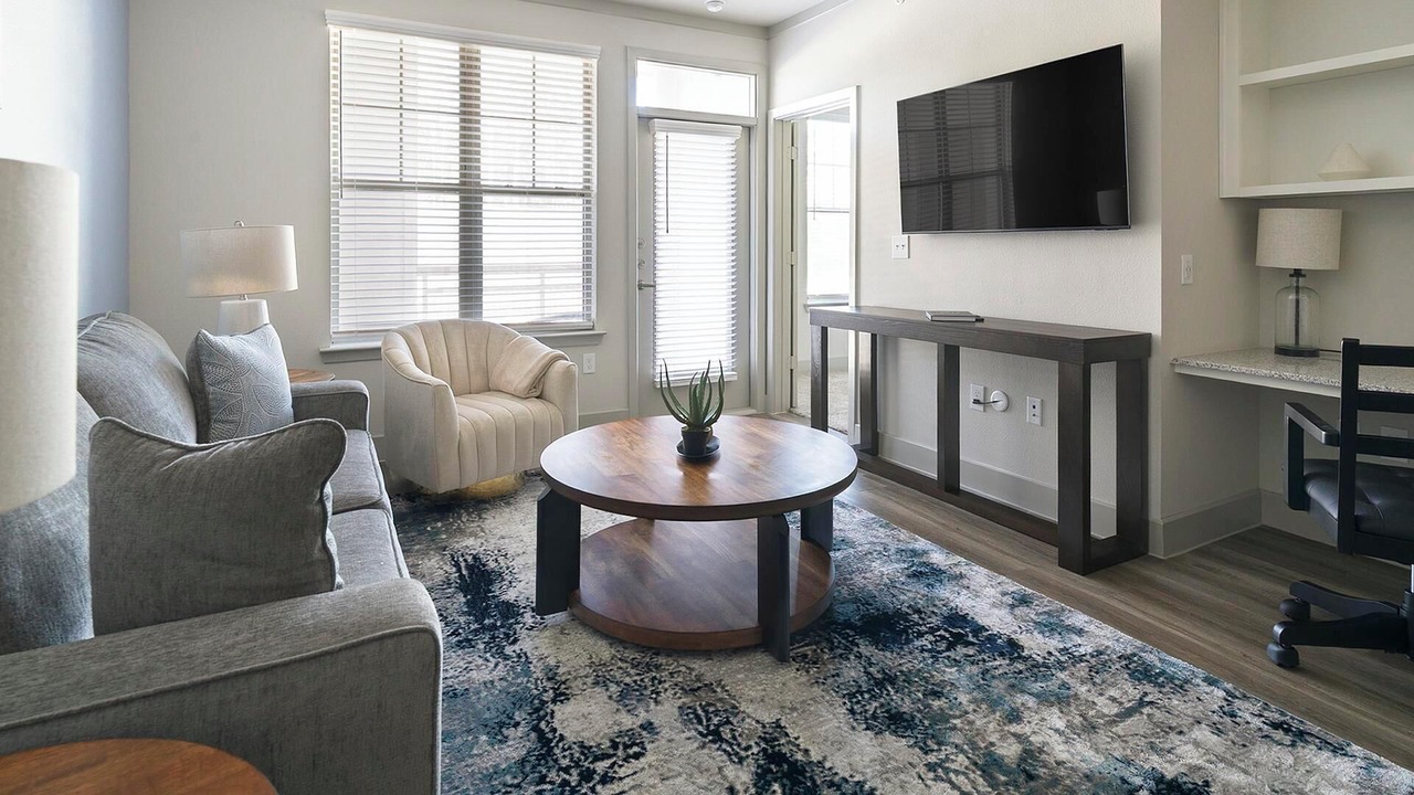 Photo of Livingroom in Spring
