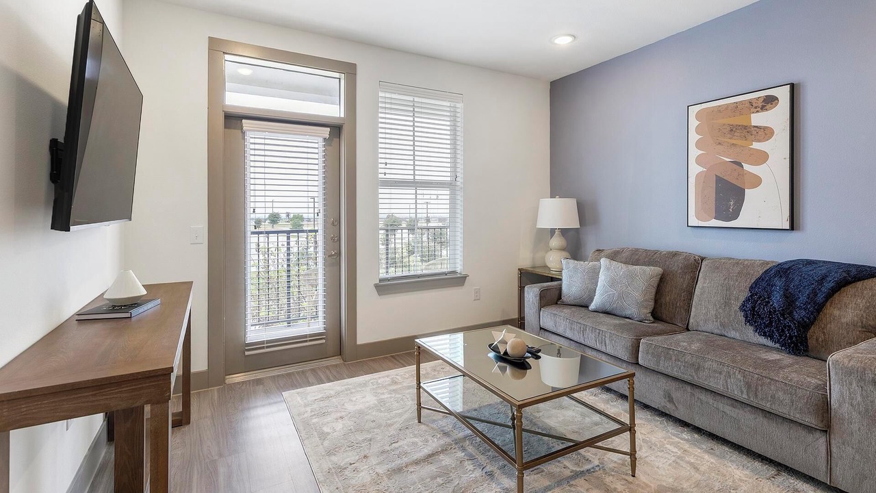 Photo of Livingroom in Weston