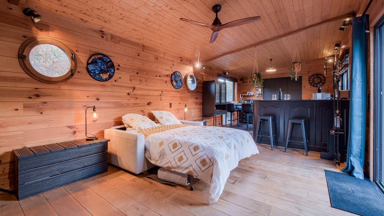 Photo of Bedroom in La Haie-Traversaine