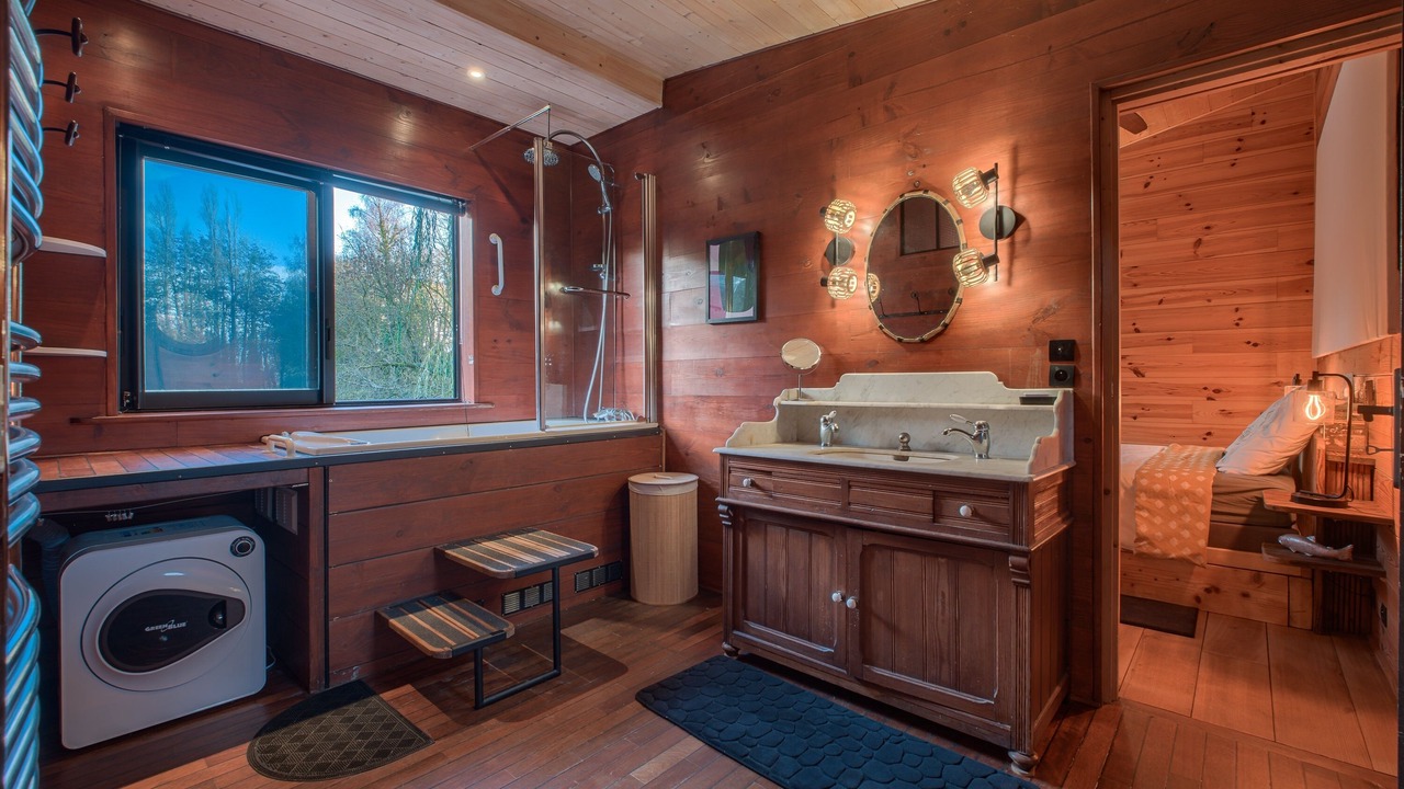 Photo of Bathroom in La Haie-Traversaine