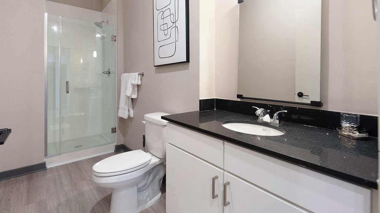 Photo of Bathroom in Pinch District