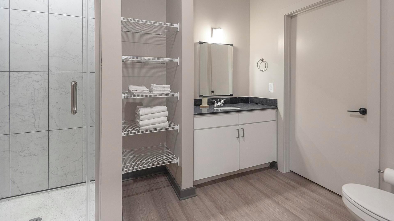 Photo of Bathroom in Pinch District