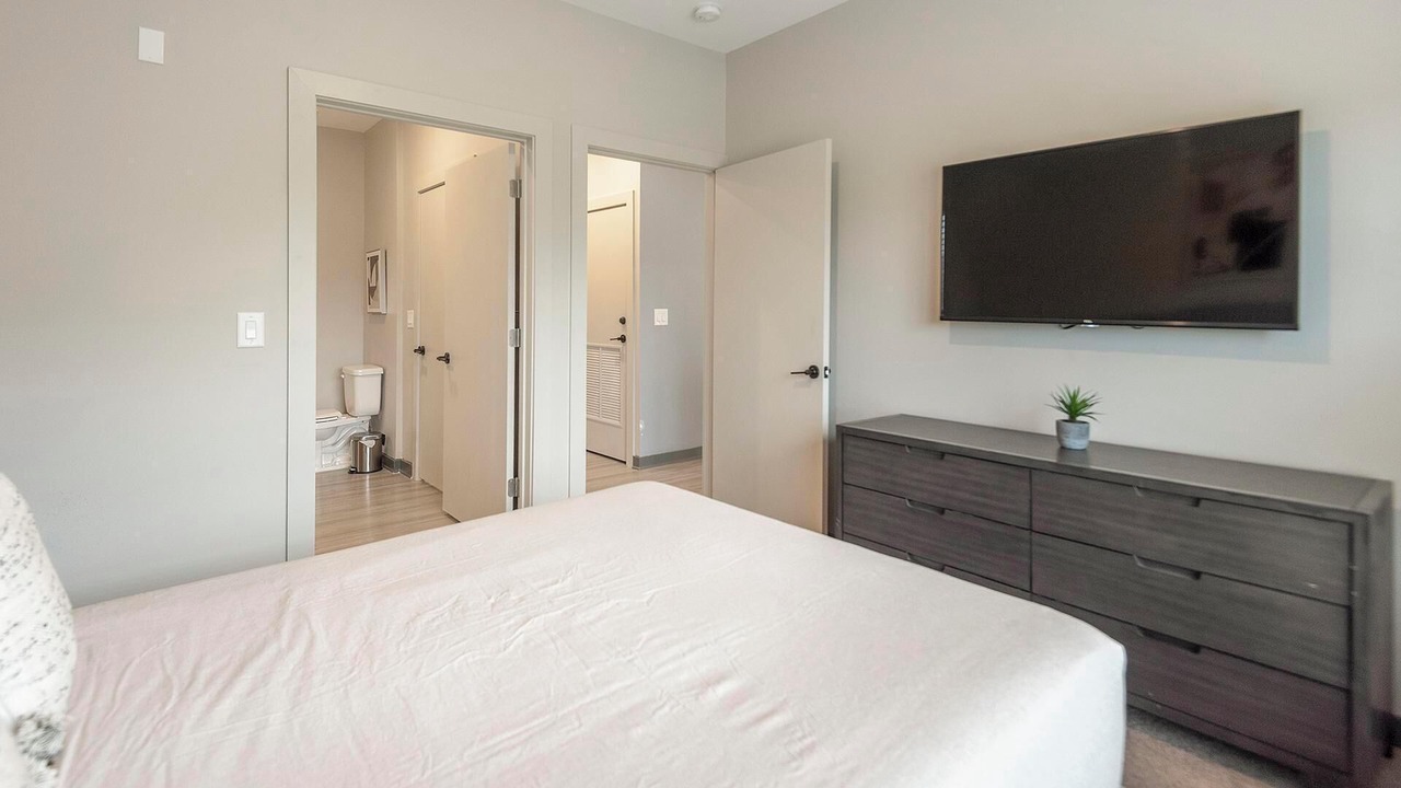 Photo of Bedroom in Pinch District