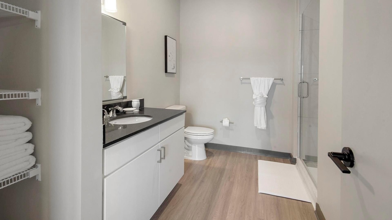Photo of Bathroom in Pinch District