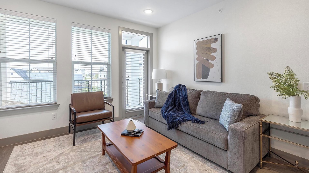 Photo of Livingroom in Weston