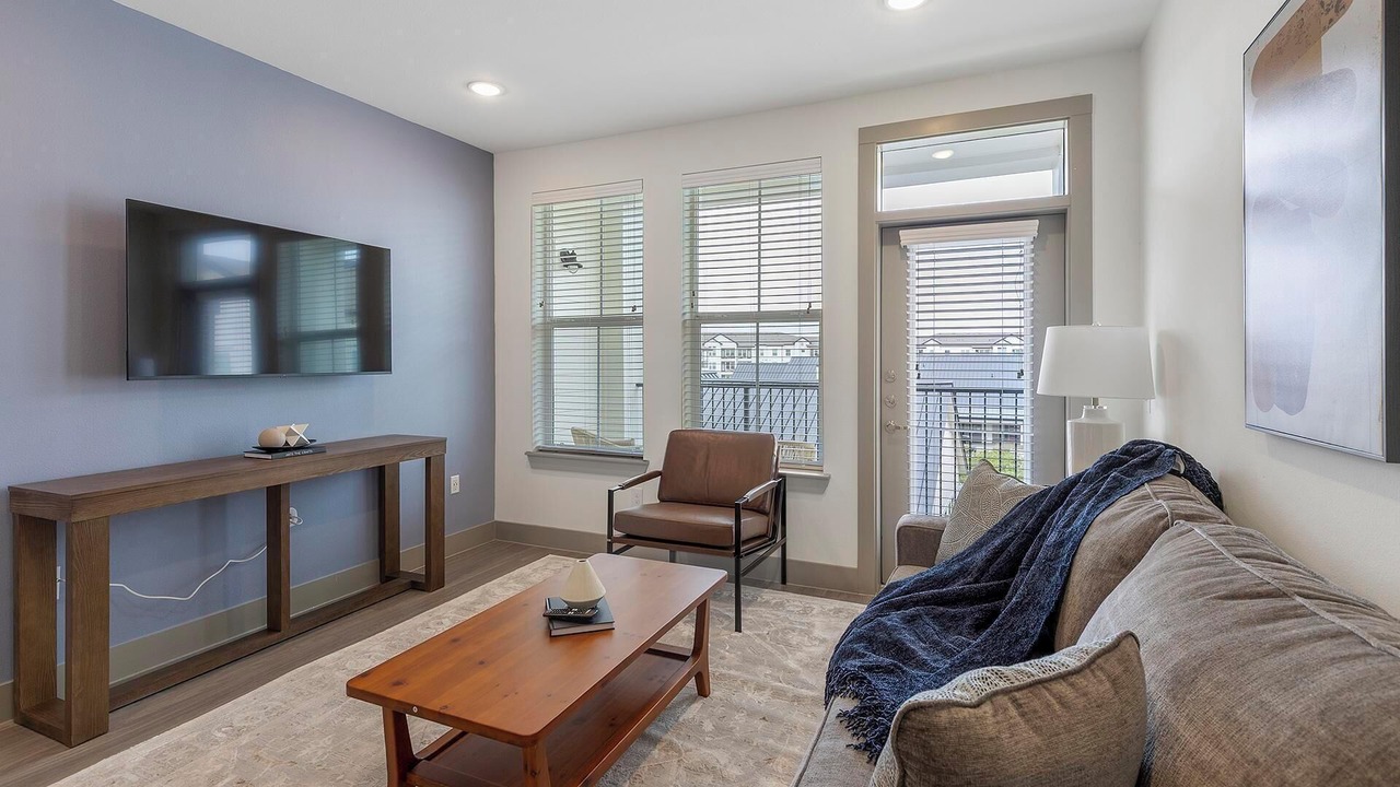 Photo of Livingroom in Weston