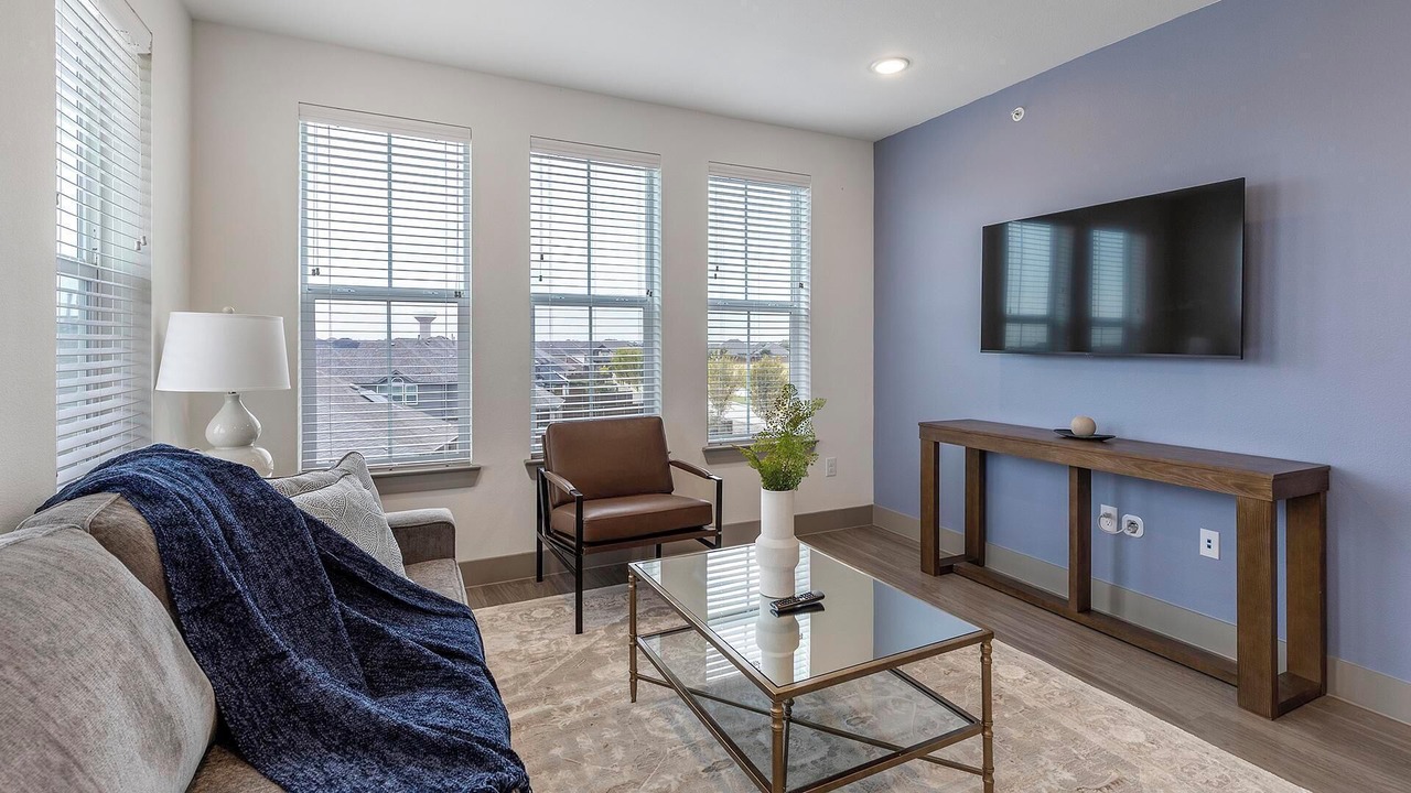 Photo of Livingroom in Weston