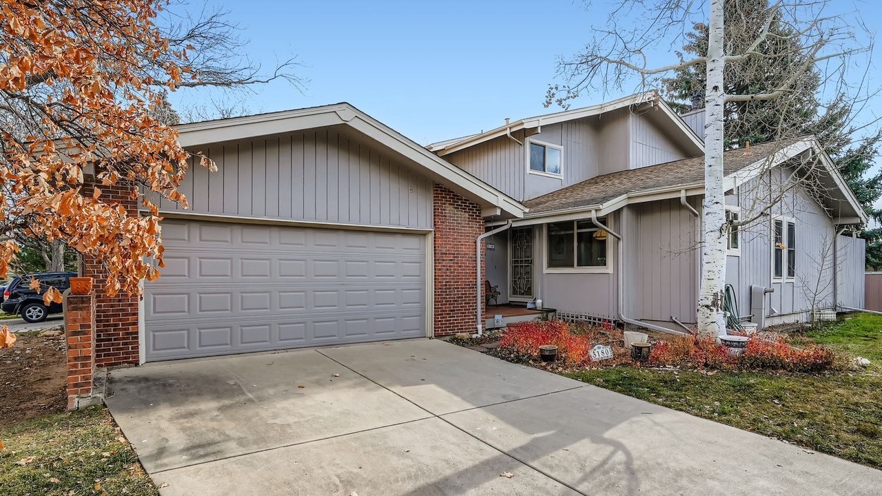 Photo of Outdoor in Glenwood Grove - North Iris